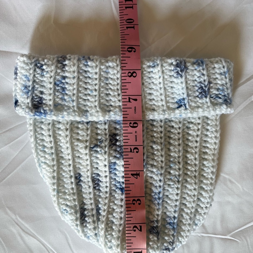 Handmade Crochet Winter Set - Picture 4 of 5